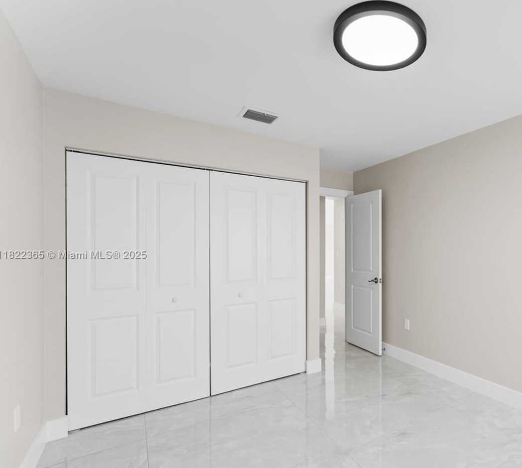 Small Image of 9940 SOUTH WEST 155TH AVE, Miami Number 19