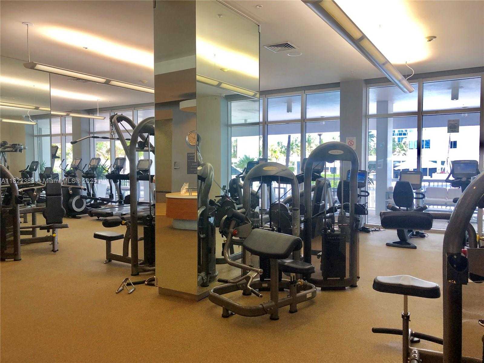 Small Image of 10275 COLLINS AVE #1004, Bal Harbour Number 12