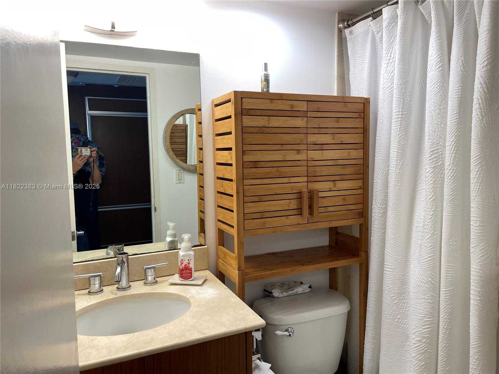 Small Image of 10275 COLLINS AVE #1004, Bal Harbour Number 9