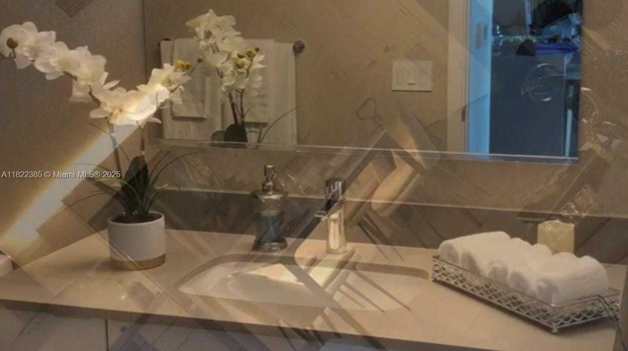 Small Image of 1600 NORTH EAST 1ST AVE #1708, Miami Number 12