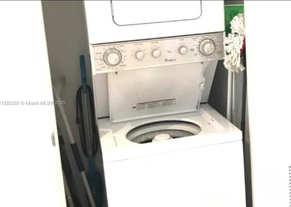 Small Image of 1600 NORTH EAST 1ST AVE #1708, Miami Number 13