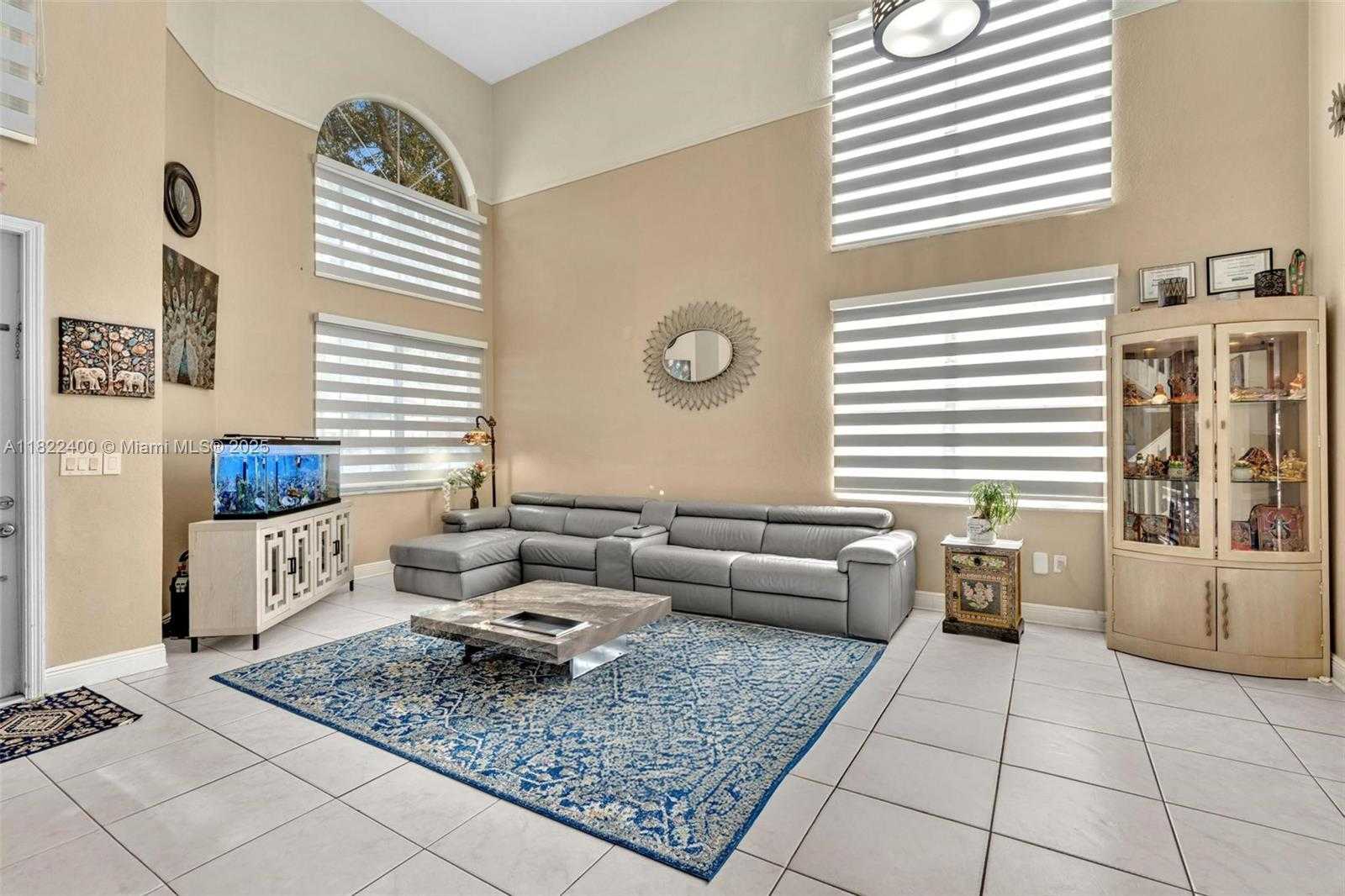Small Image of 16408 SAPPHIRE PL, Weston Number 10