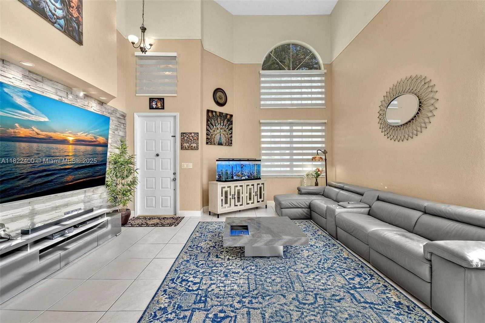 Small Image of 16408 SAPPHIRE PL, Weston Number 11