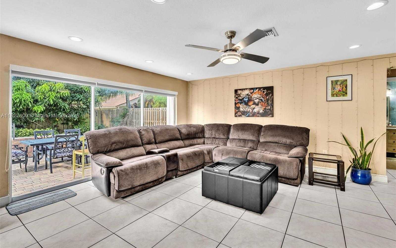 Small Image of 16408 SAPPHIRE PL, Weston Number 16