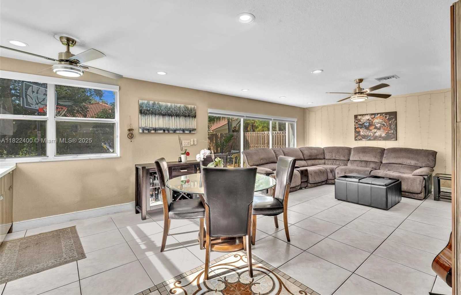 Small Image of 16408 SAPPHIRE PL, Weston Number 17