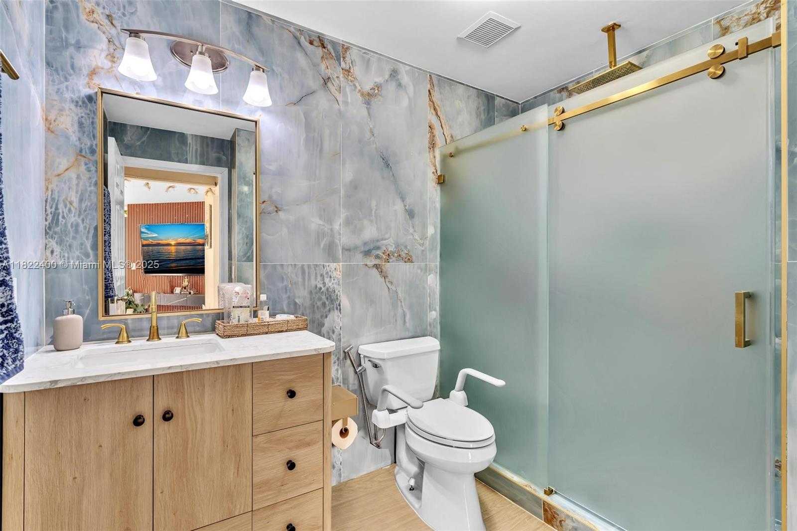 Small Image of 16408 SAPPHIRE PL, Weston Number 18