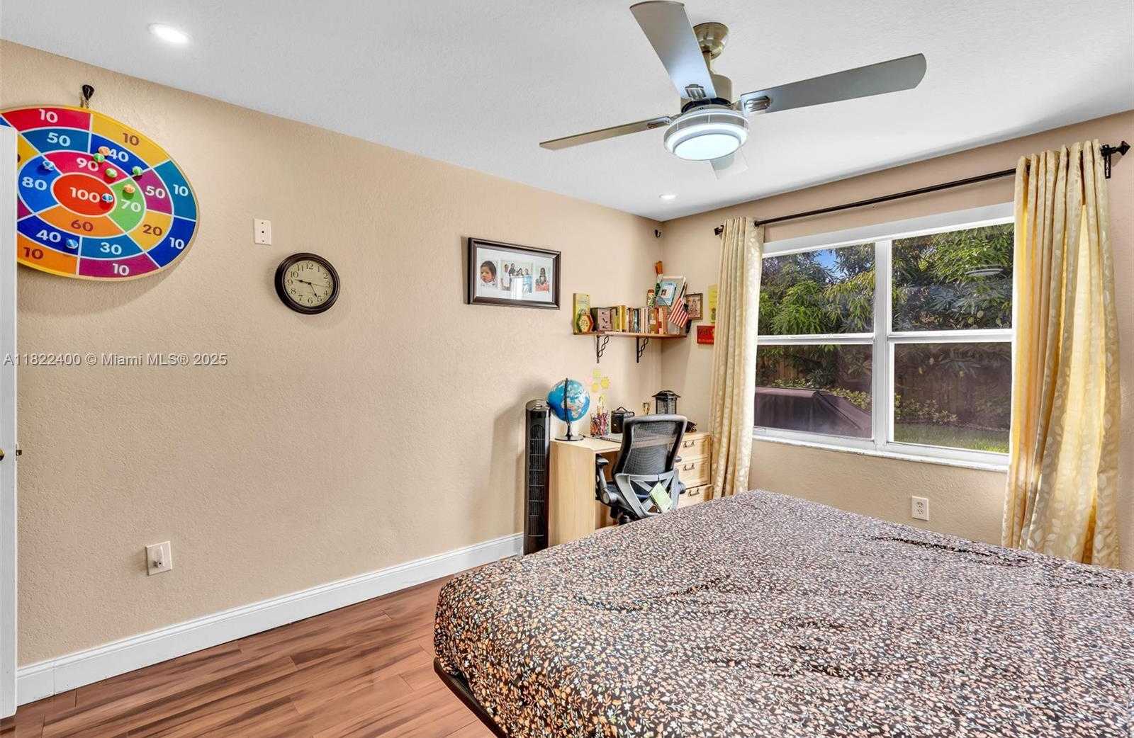 Small Image of 16408 SAPPHIRE PL, Weston Number 20