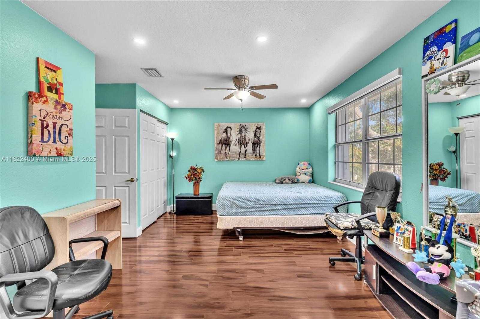 Small Image of 16408 SAPPHIRE PL, Weston Number 21