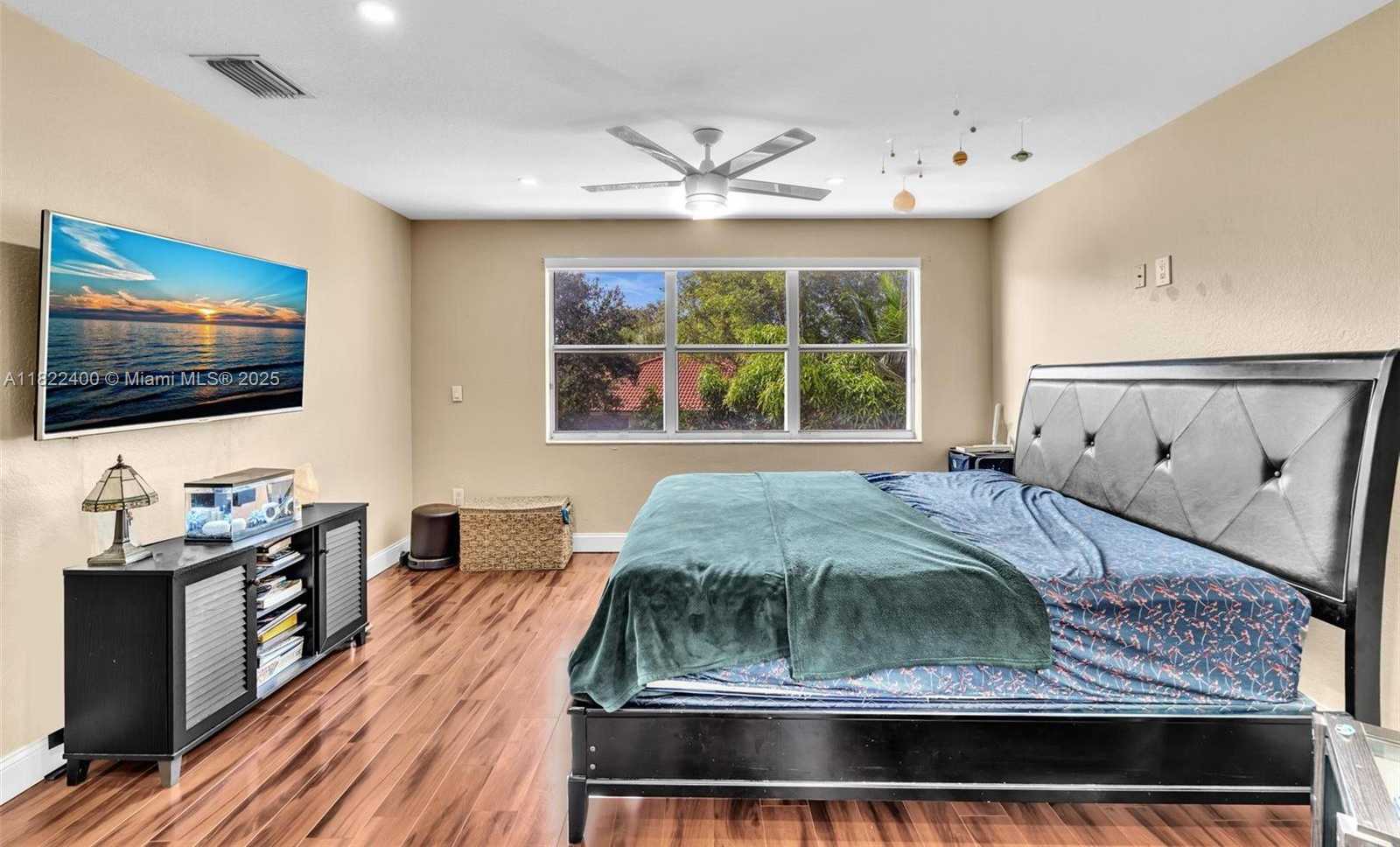 Small Image of 16408 SAPPHIRE PL, Weston Number 30