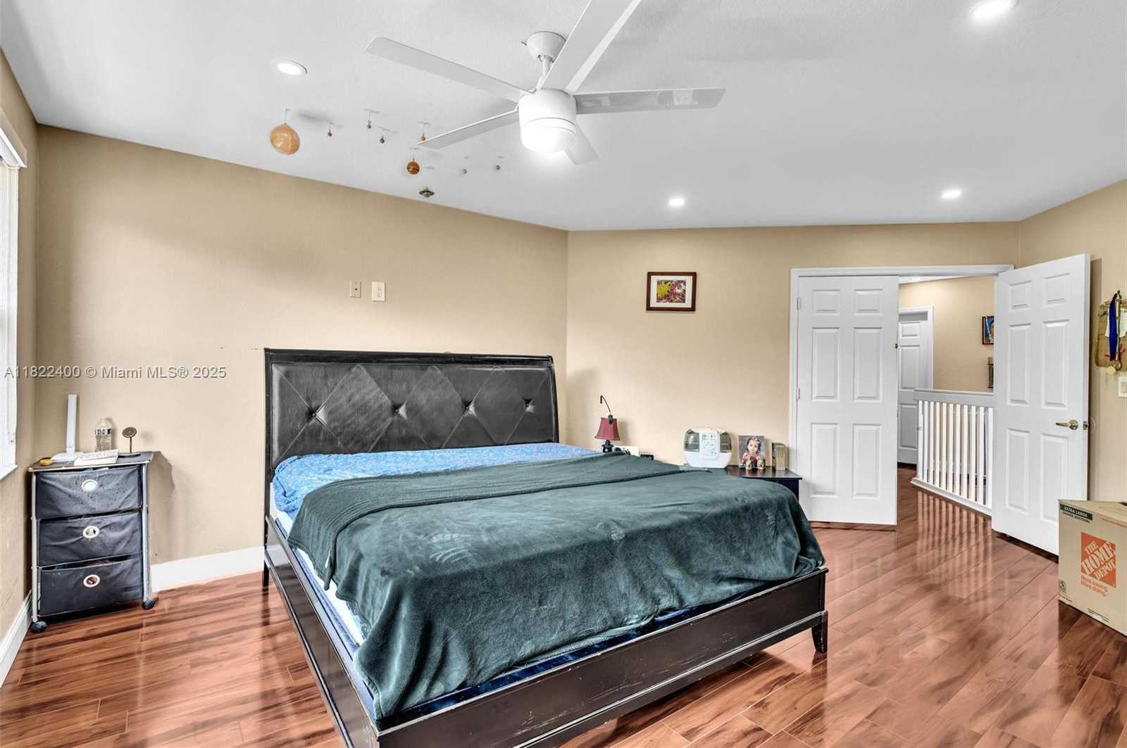 Small Image of 16408 SAPPHIRE PL, Weston Number 32