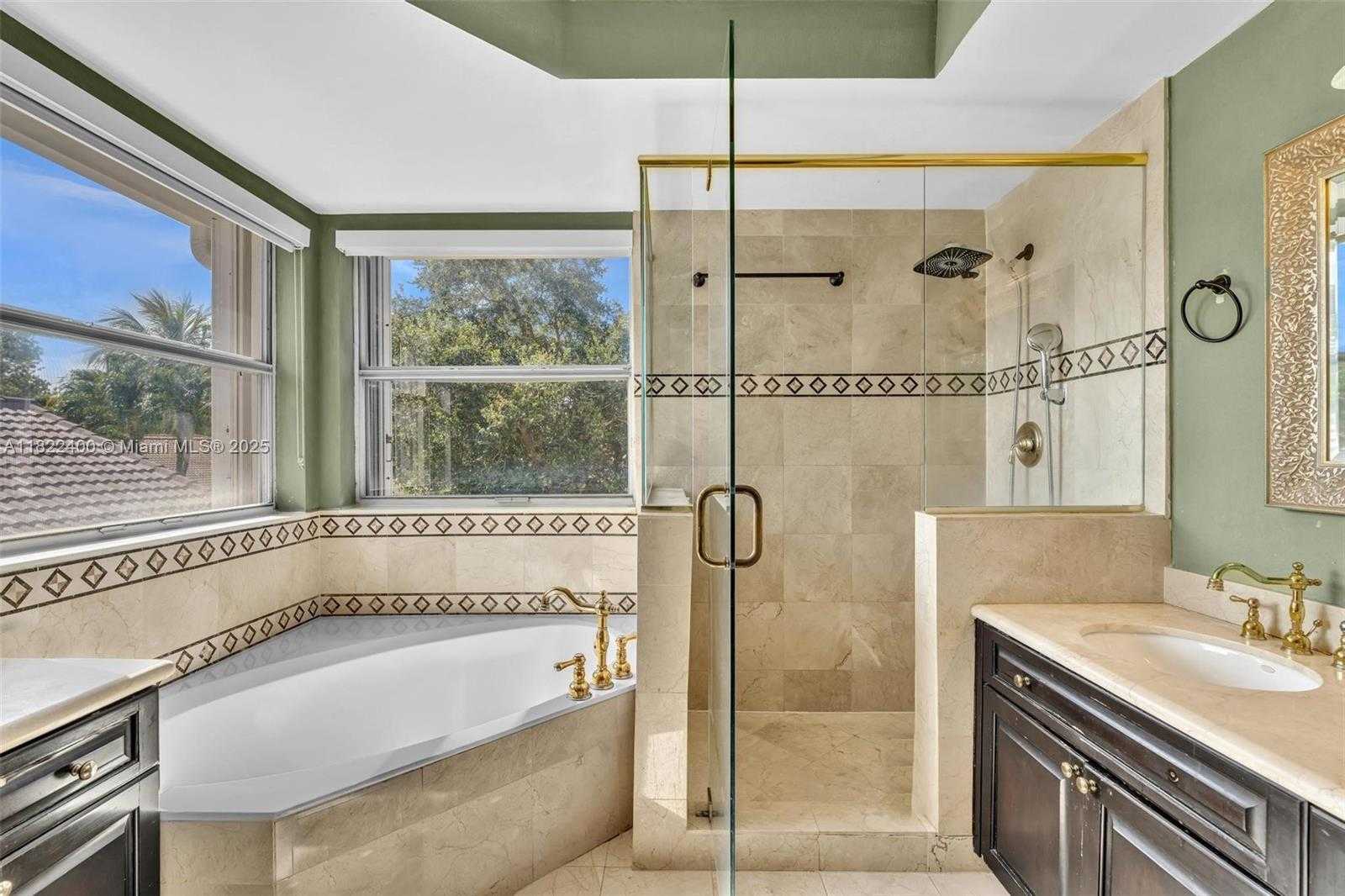 Small Image of 16408 SAPPHIRE PL, Weston Number 35