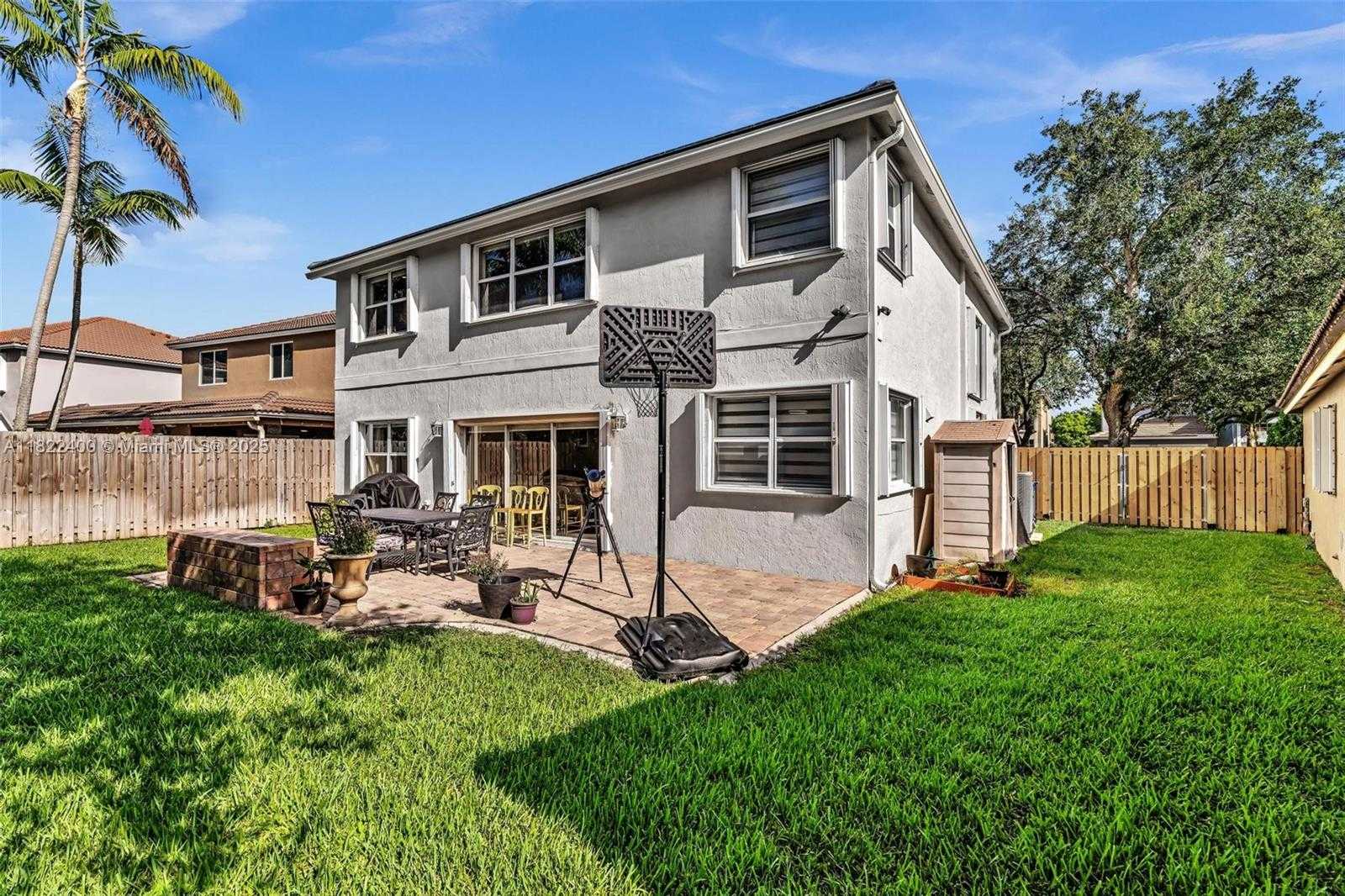 Small Image of 16408 SAPPHIRE PL, Weston Number 39