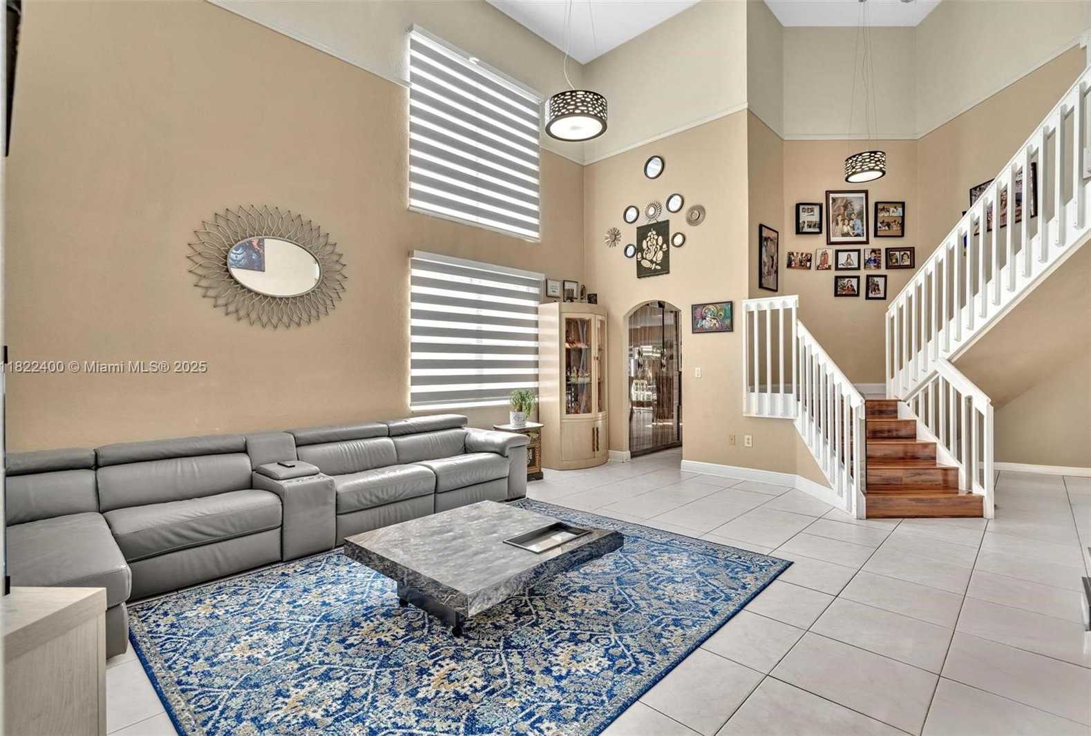 Small Image of 16408 SAPPHIRE PL, Weston Number 4