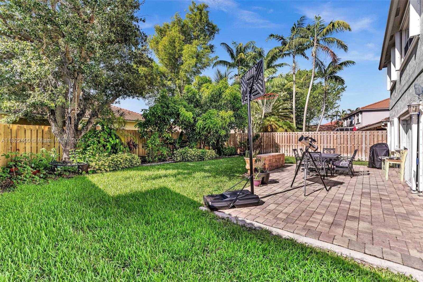 Small Image of 16408 SAPPHIRE PL, Weston Number 41