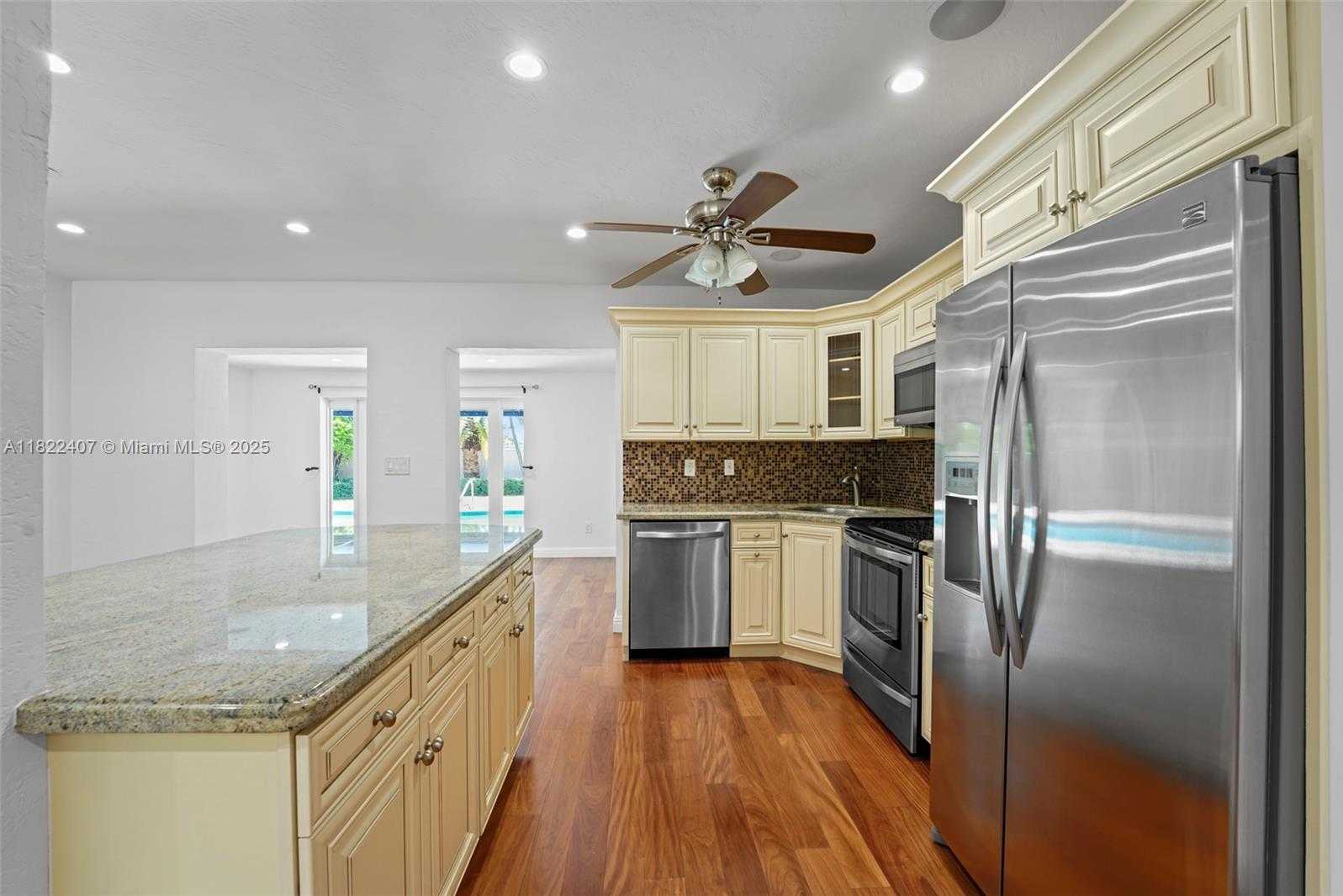 Small Image of 12730 IXORA RD, North Miami Number 12