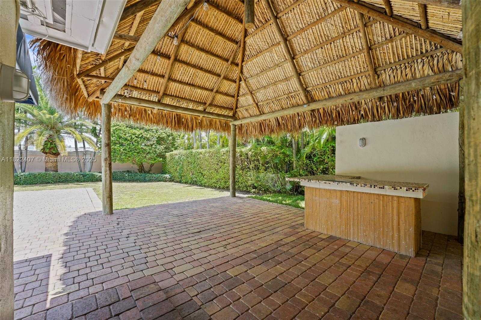 Small Image of 12730 IXORA RD, North Miami Number 29