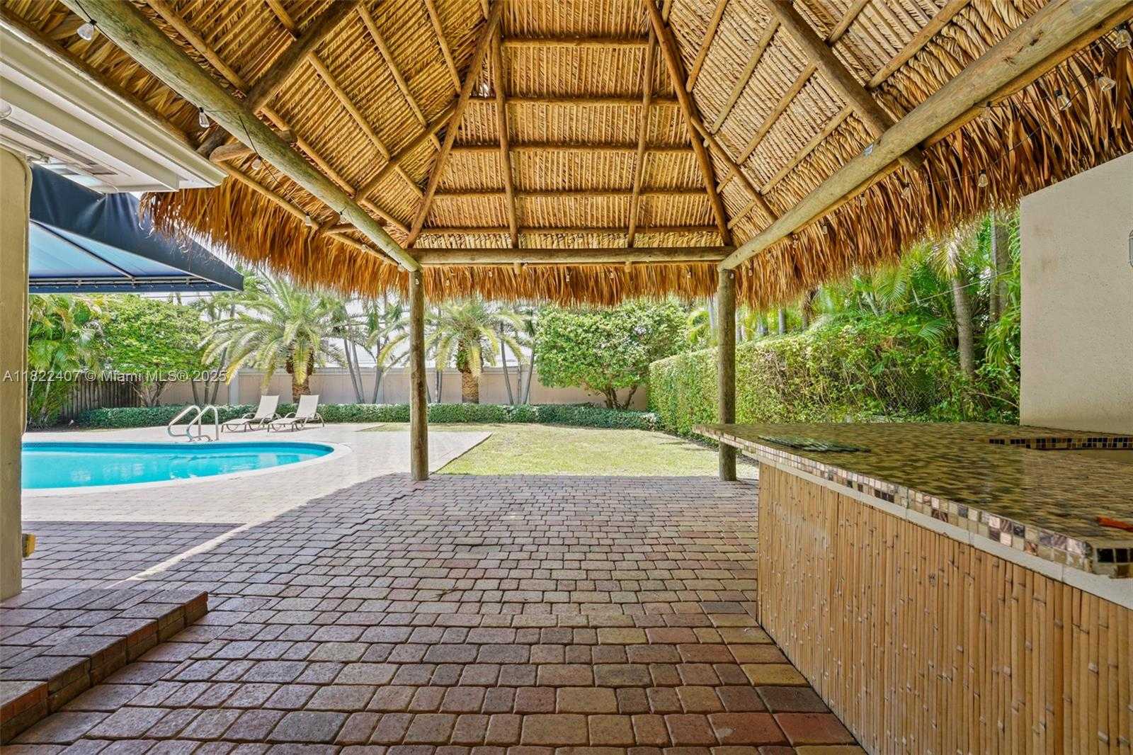 Small Image of 12730 IXORA RD, North Miami Number 30