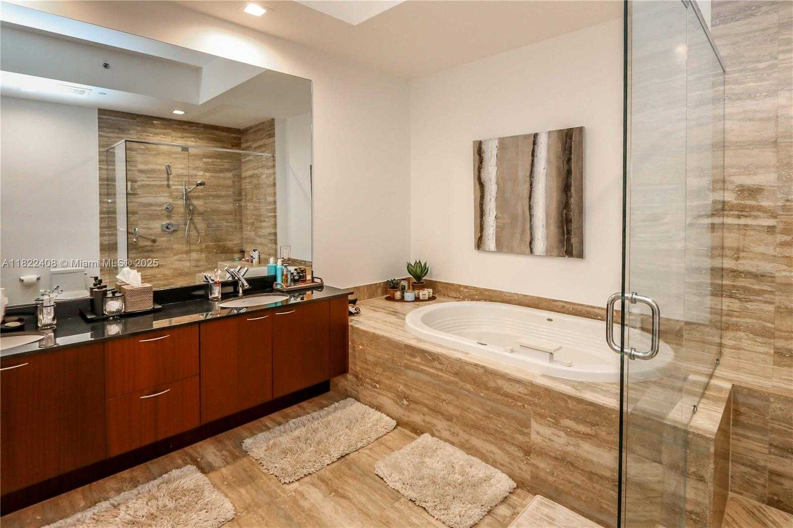 Small Image of 15901 COLLINS AVE #3103, Sunny Isles Beach Number 21