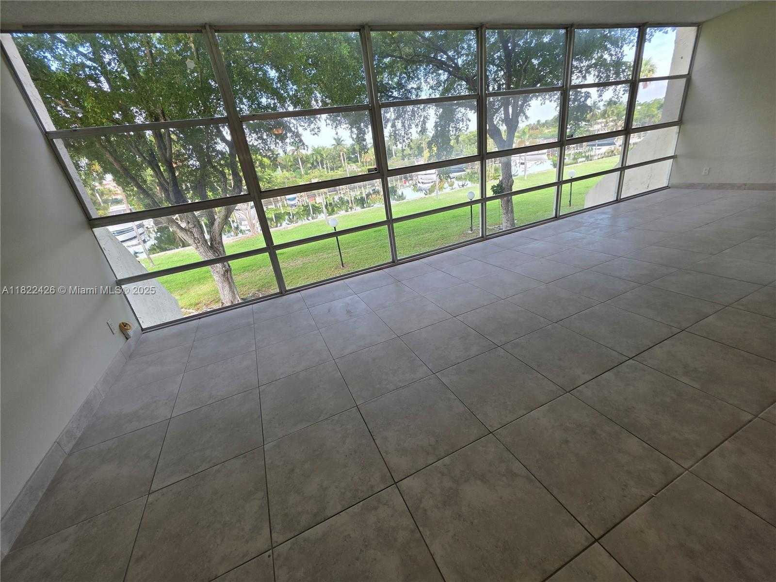 Small Image of 601 THREE ISLANDS BLVD #201, Hallandale Beach Number 25