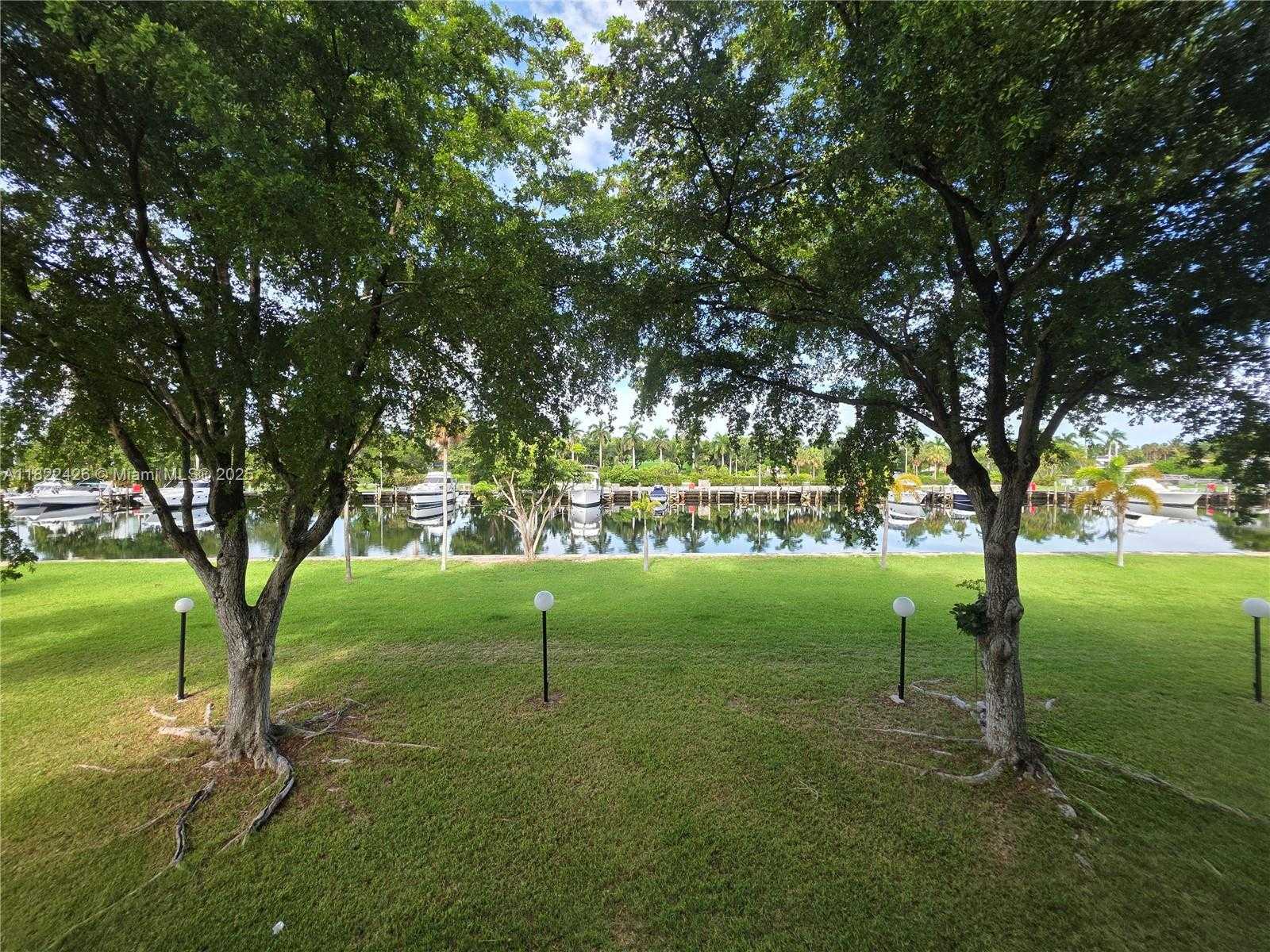 Small Image of 601 THREE ISLANDS BLVD #201, Hallandale Beach Number 26