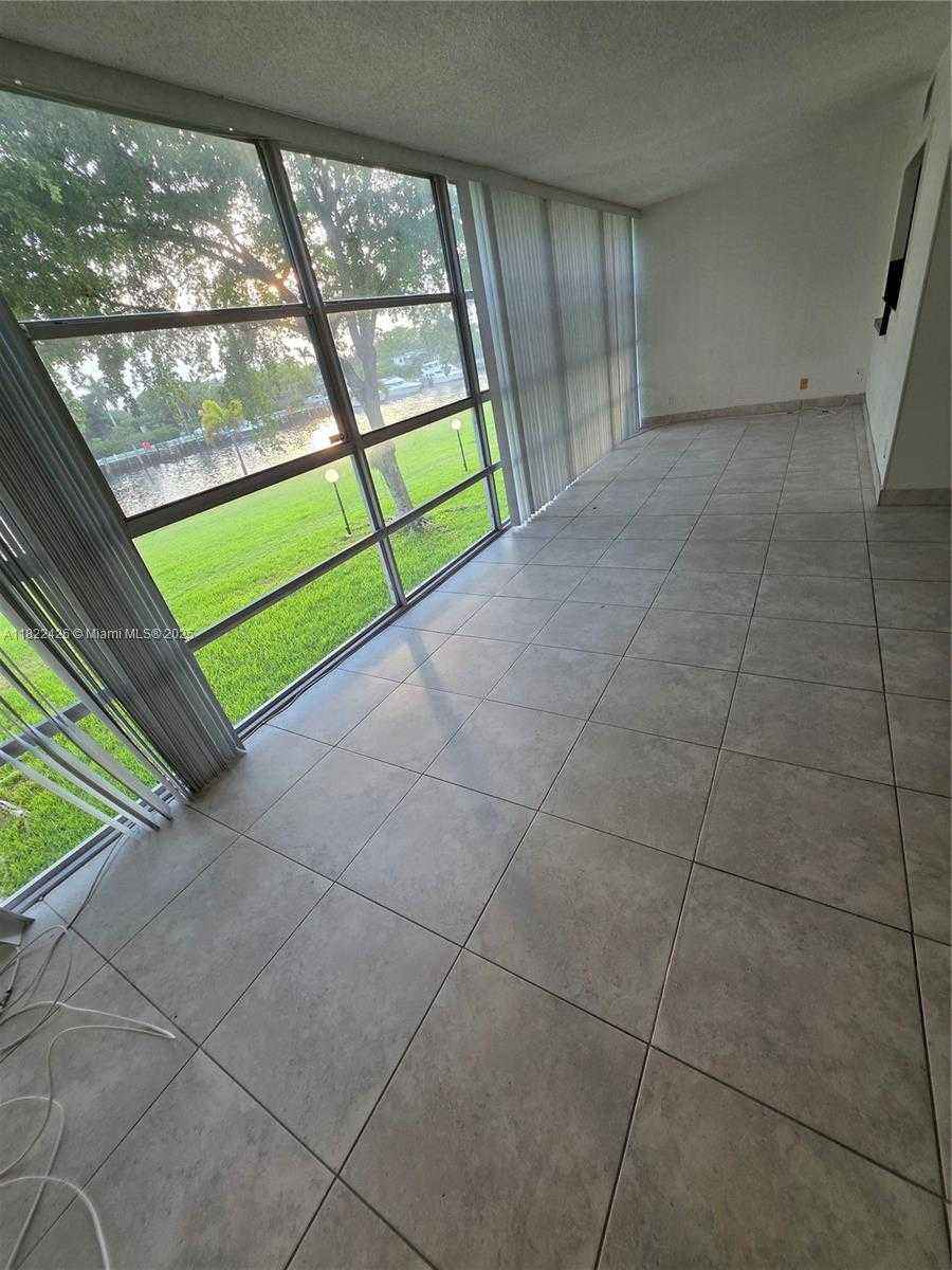 Small Image of 601 THREE ISLANDS BLVD #201, Hallandale Beach Number 5
