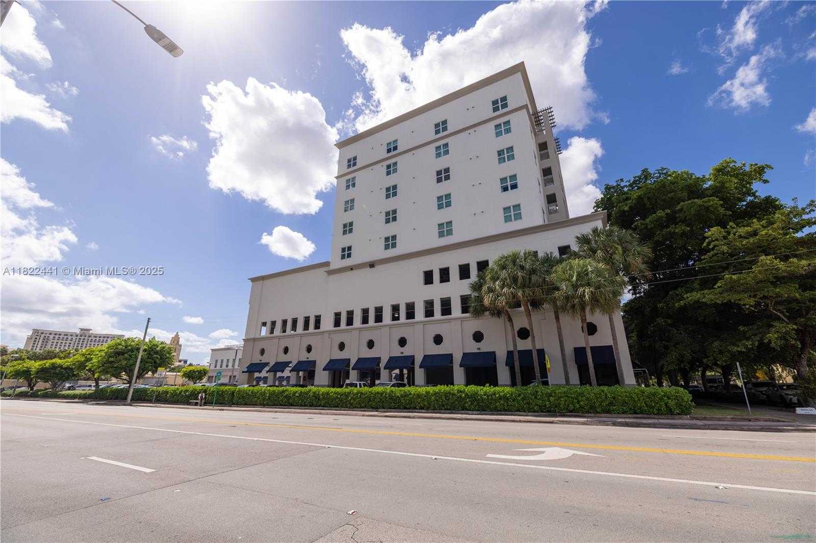 Small Image of 50 MENORES AVE #425, Coral Gables Number 19