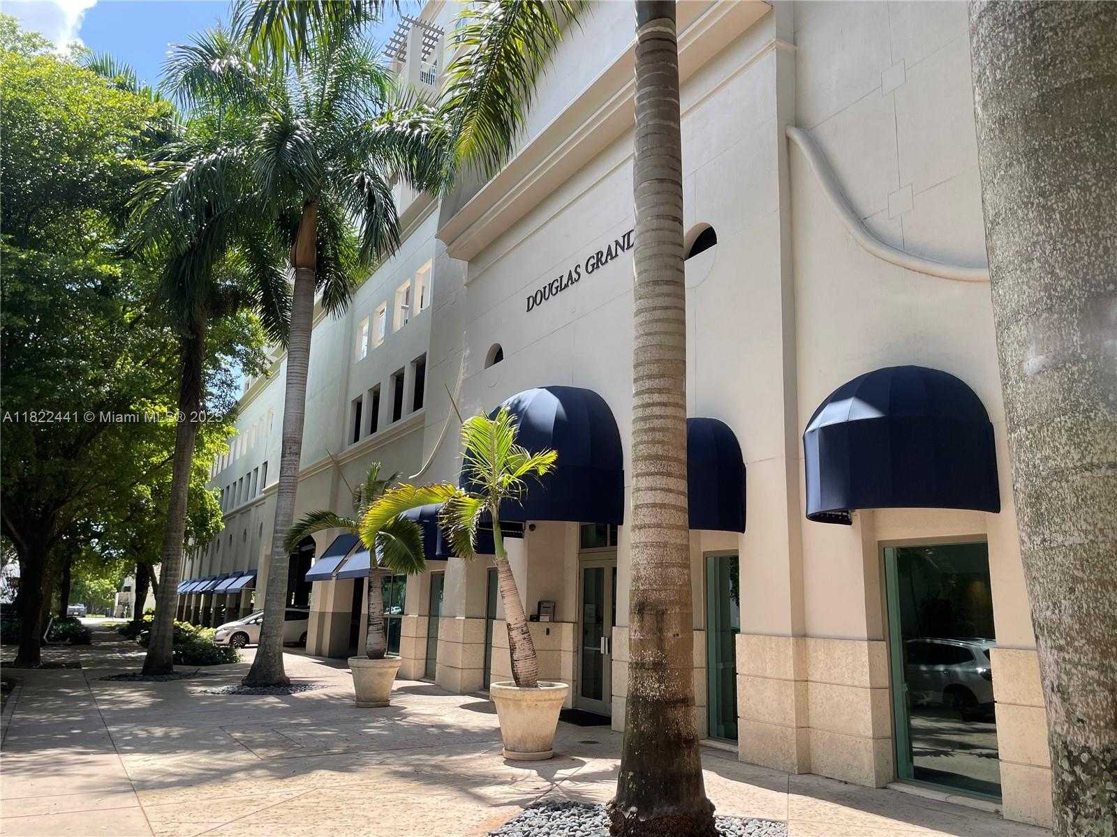 Small Image of 50 MENORES AVE #425, Coral Gables Number 3