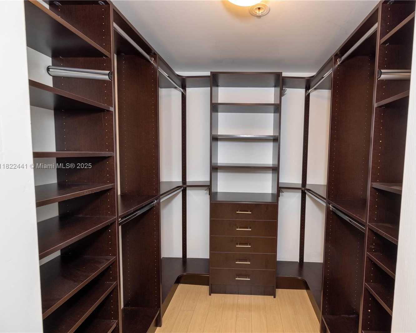 Small Image of 50 MENORES AVE #425, Coral Gables Number 30