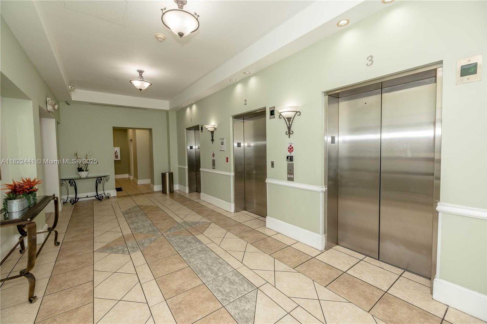 Small Image of 50 MENORES AVE #425, Coral Gables Number 35