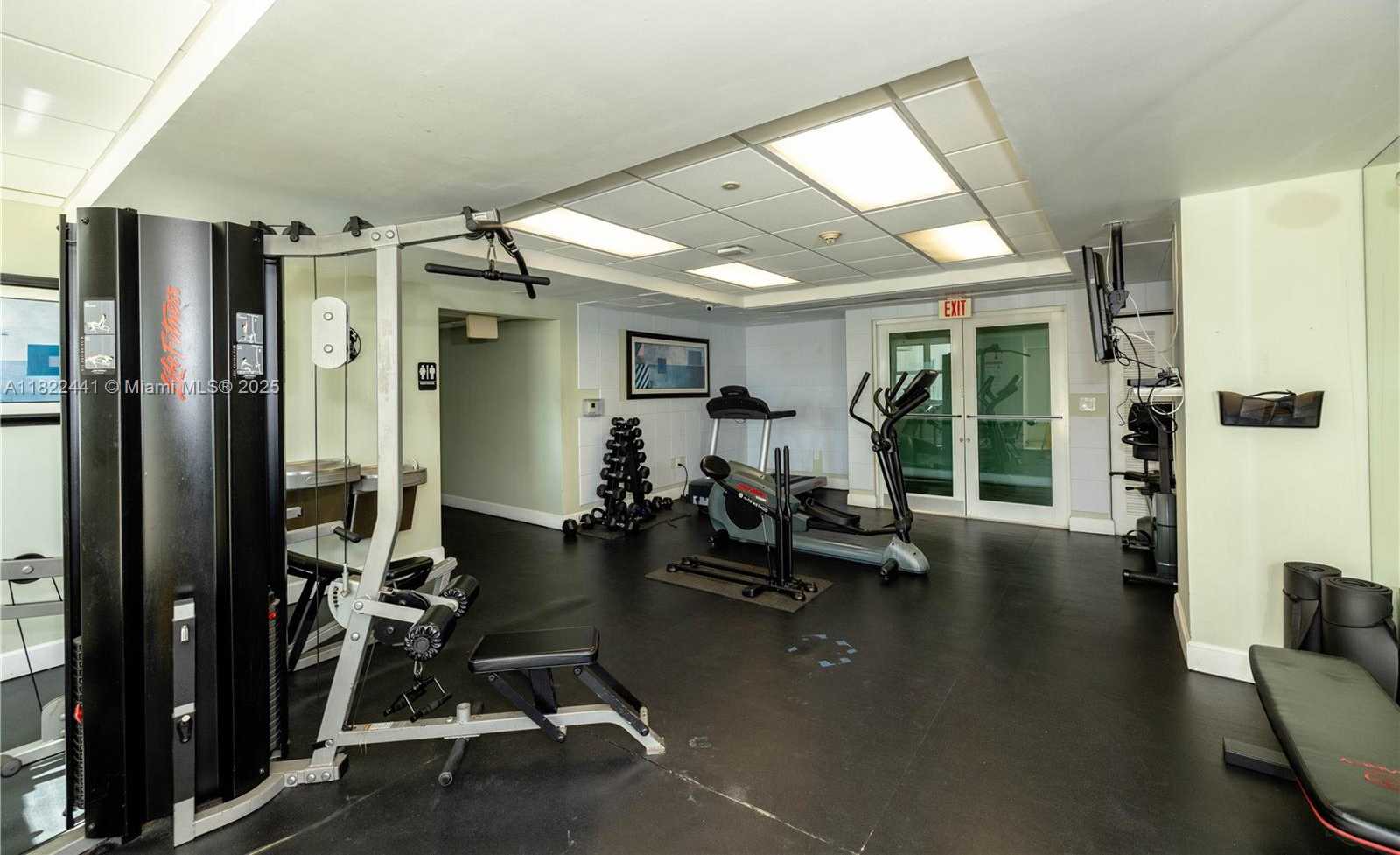 Small Image of 50 MENORES AVE #425, Coral Gables Number 39