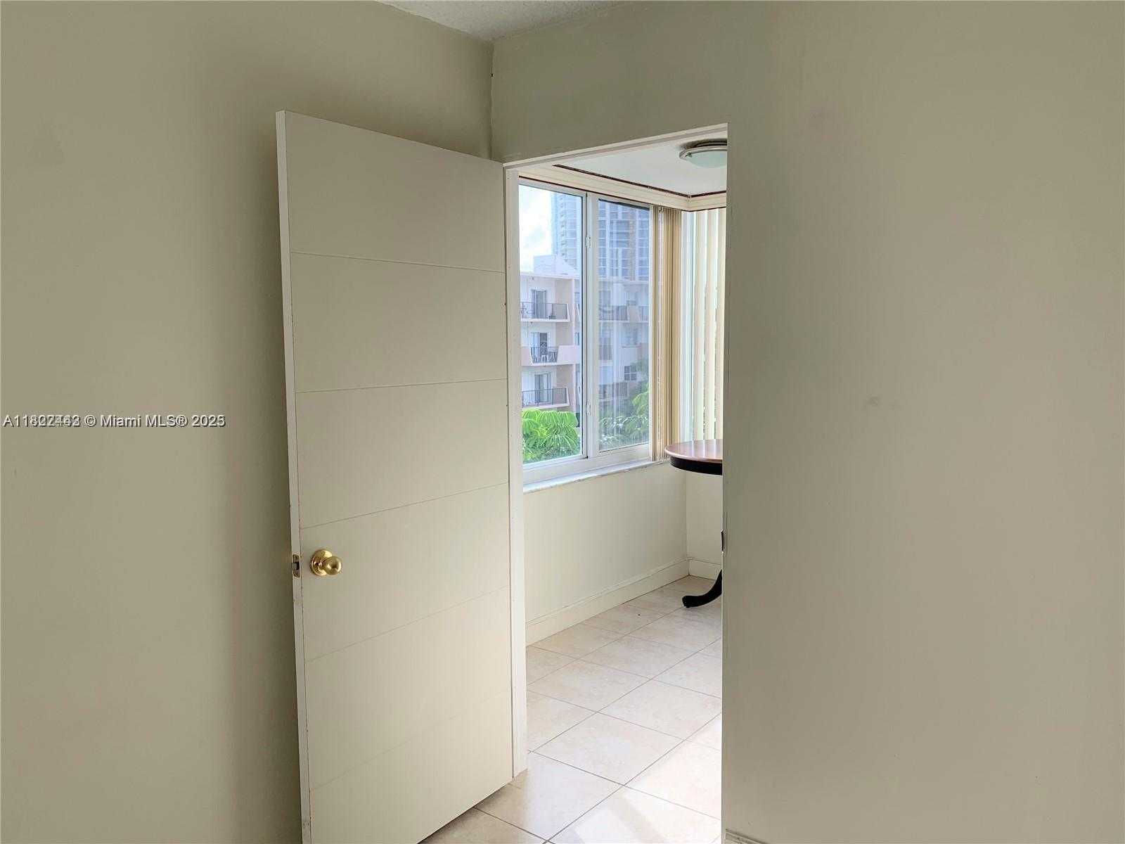 Small Image of Sunny Isles Beach Number 6