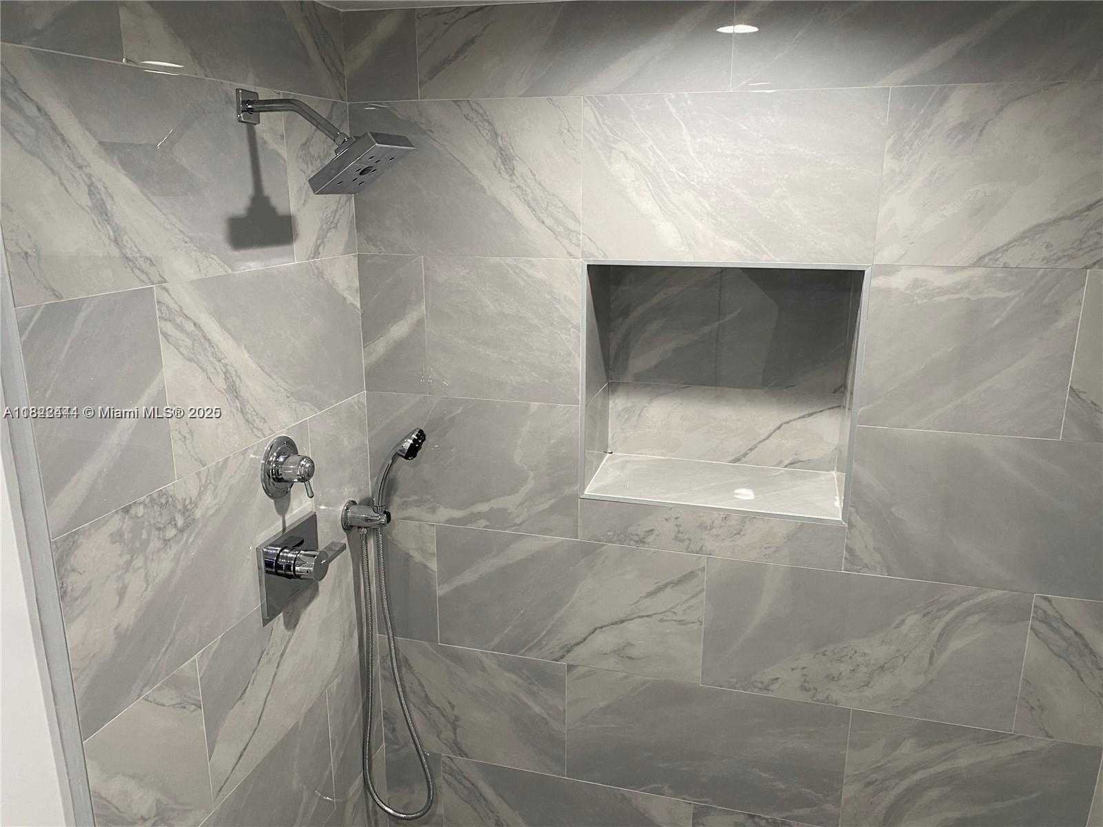Small Image of 1121 SOUTH WEST 24TH AVE #2, Fort Lauderdale Number 4
