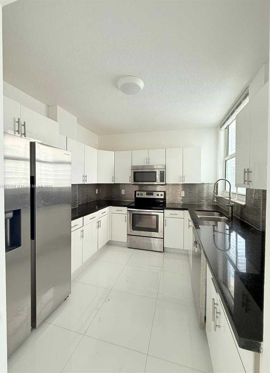 Small Image of 1250 SOUTH MIAMI AVE #3306, Miami Number 11