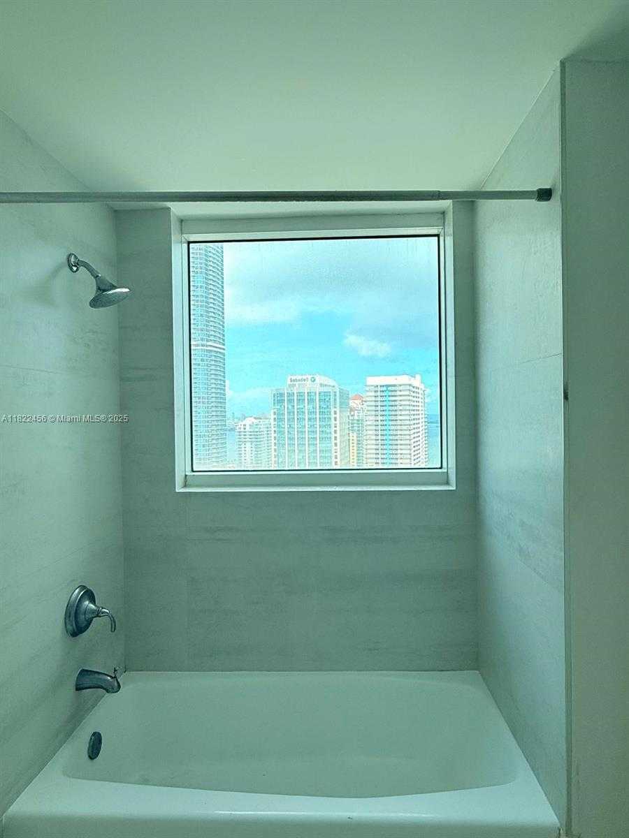 Small Image of 1250 SOUTH MIAMI AVE #3306, Miami Number 19