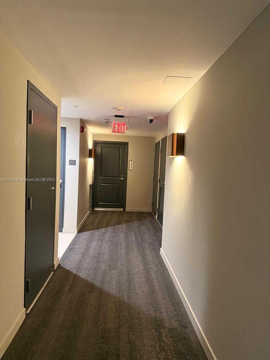 Small Image of 1250 SOUTH MIAMI AVE #3306, Miami Number 21