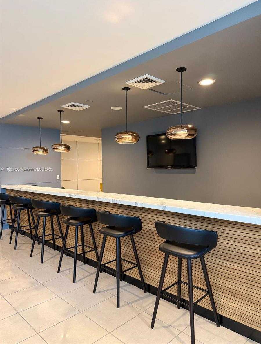 Small Image of 1250 SOUTH MIAMI AVE #3306, Miami Number 22