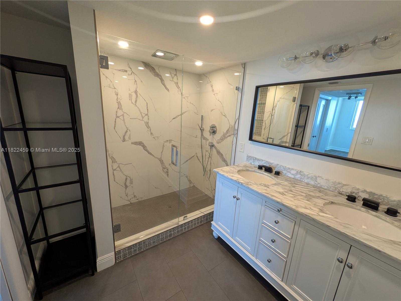 Small Image of 1800 NORTH BAYSHORE DR #2003, Miami Number 15