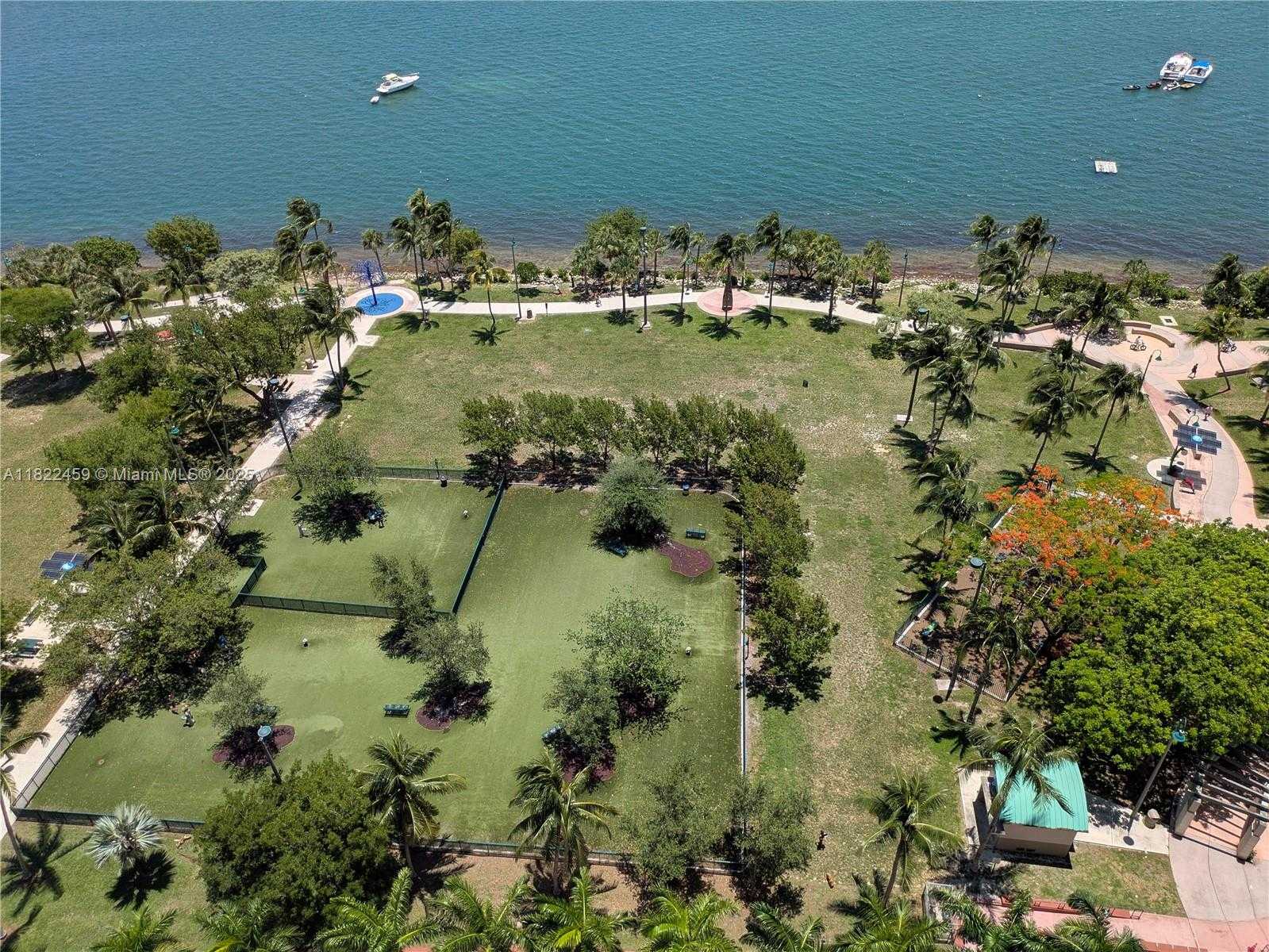 Small Image of 1800 NORTH BAYSHORE DR #2003, Miami Number 24
