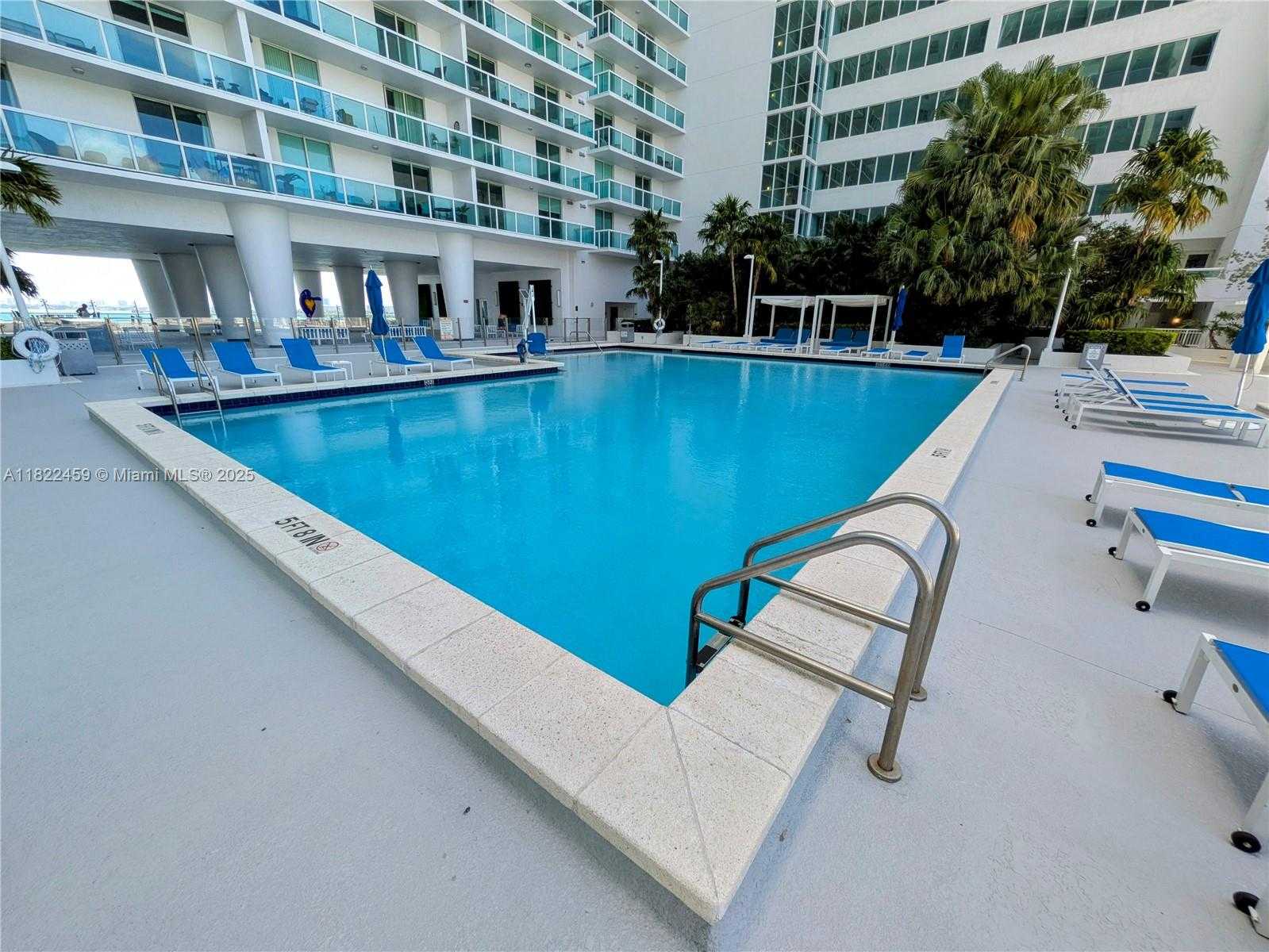 Small Image of 1800 NORTH BAYSHORE DR #2003, Miami Number 30