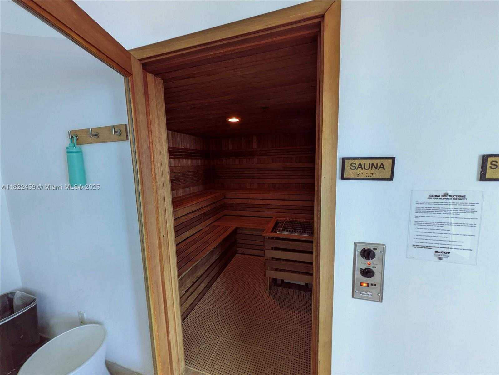Small Image of 1800 NORTH BAYSHORE DR #2003, Miami Number 34