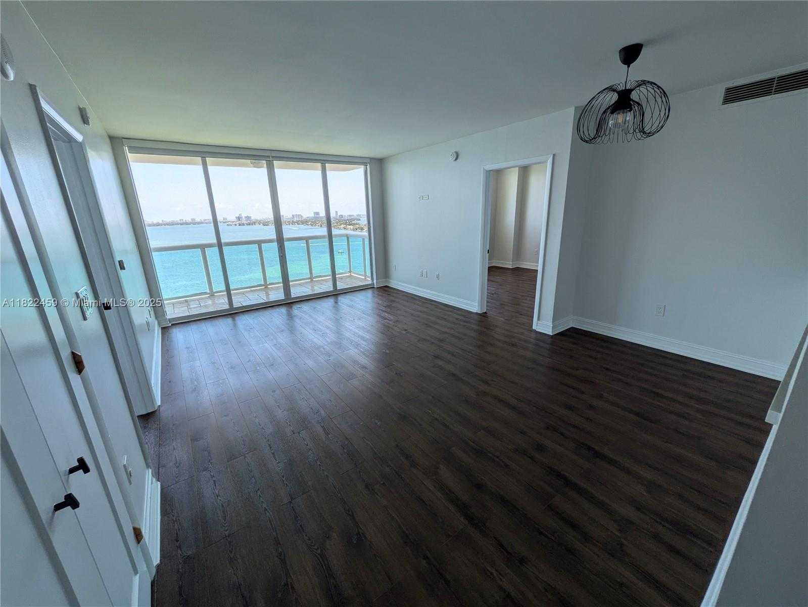 Small Image of 1800 NORTH BAYSHORE DR #2003, Miami Number 9