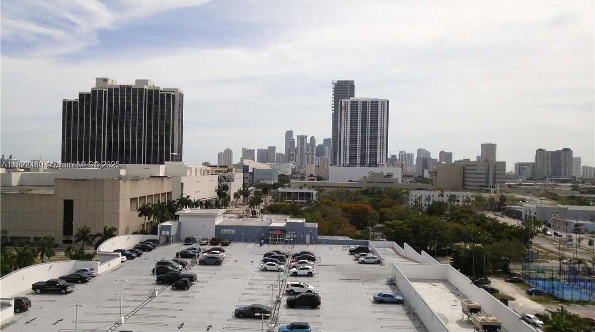 Small Image of 275 NORTH EAST 18TH ST #1004, Miami Number 6