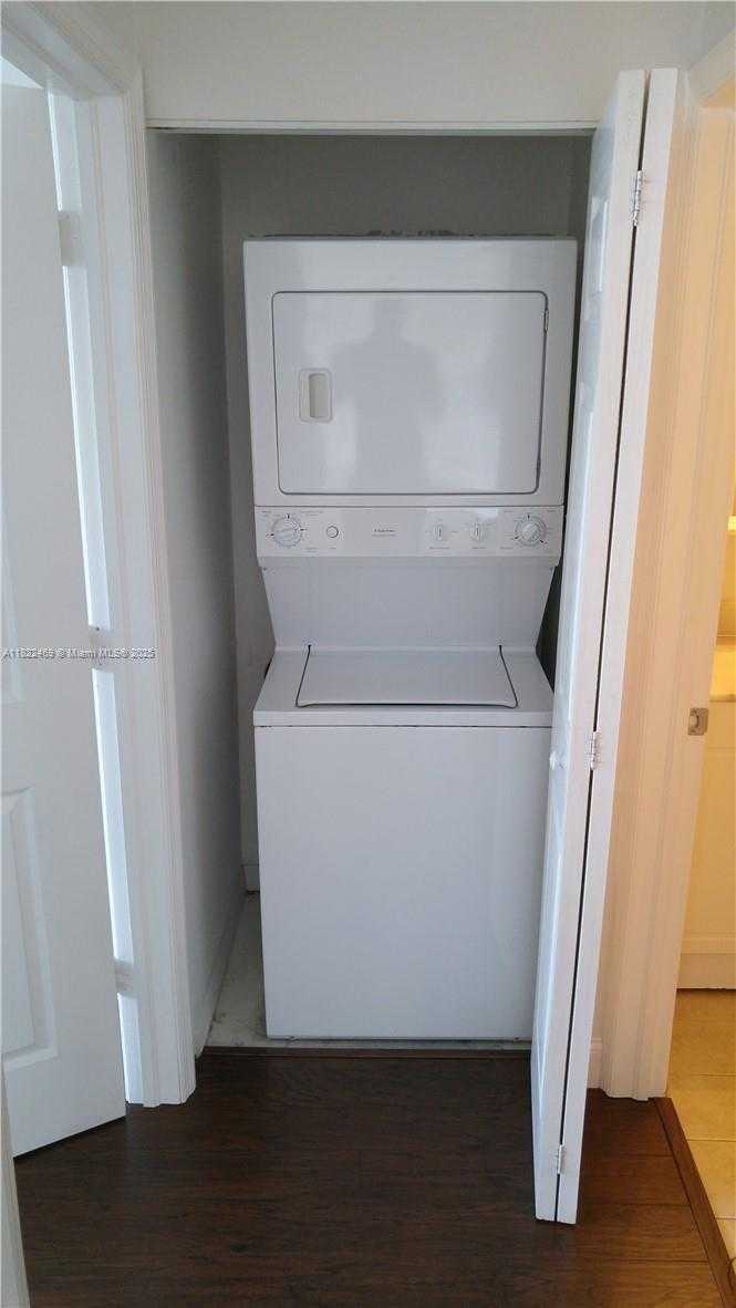 Small Image of 275 NORTH EAST 18TH ST #1004, Miami Number 8