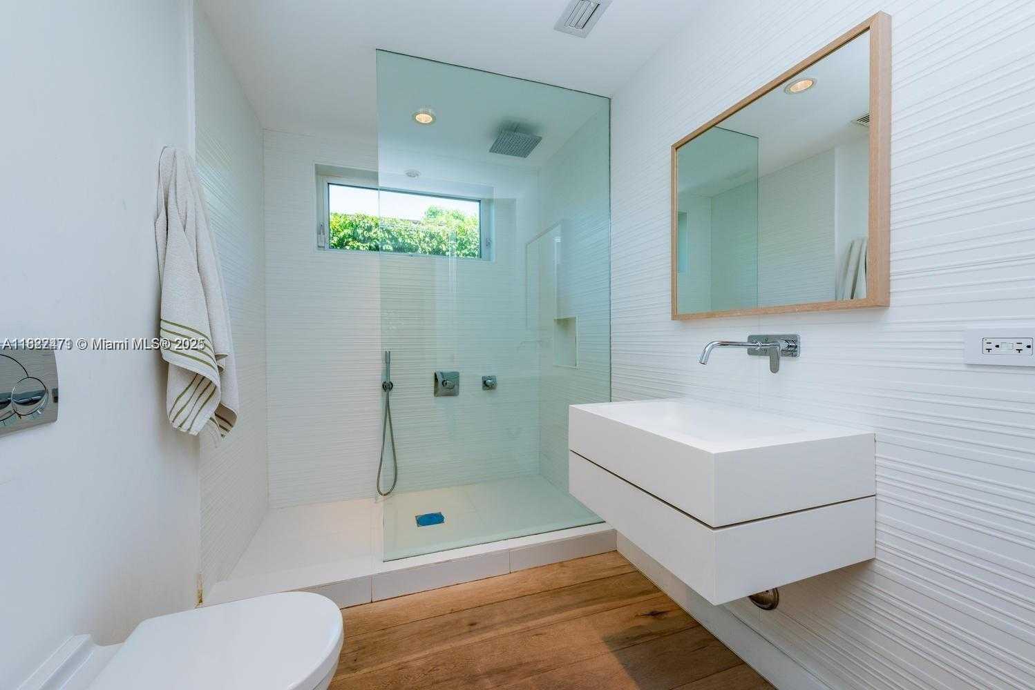 Small Image of 575 WEST 50TH ST, Miami Beach Number 3
