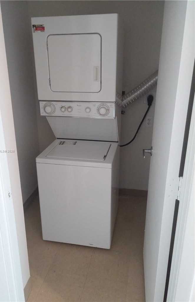 Small Image of 1900 NORTH BAYSHORE DR #1811, Miami Number 8