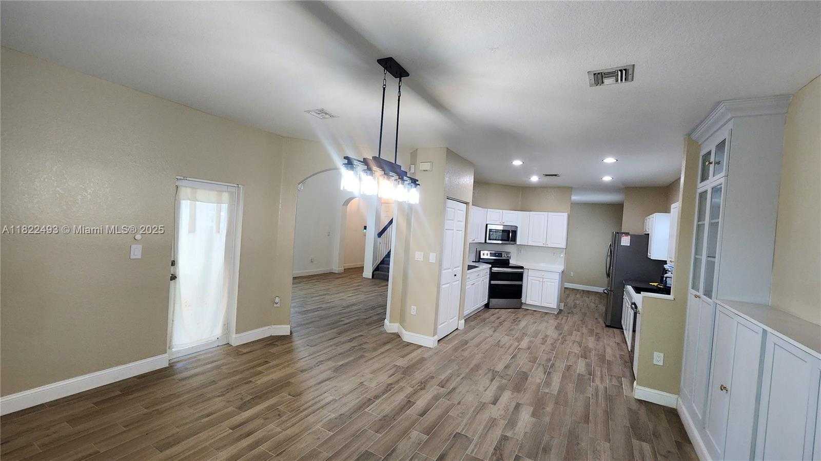 Small Image of 343 NORTH EAST 36TH TERRACE, Homestead Number 21