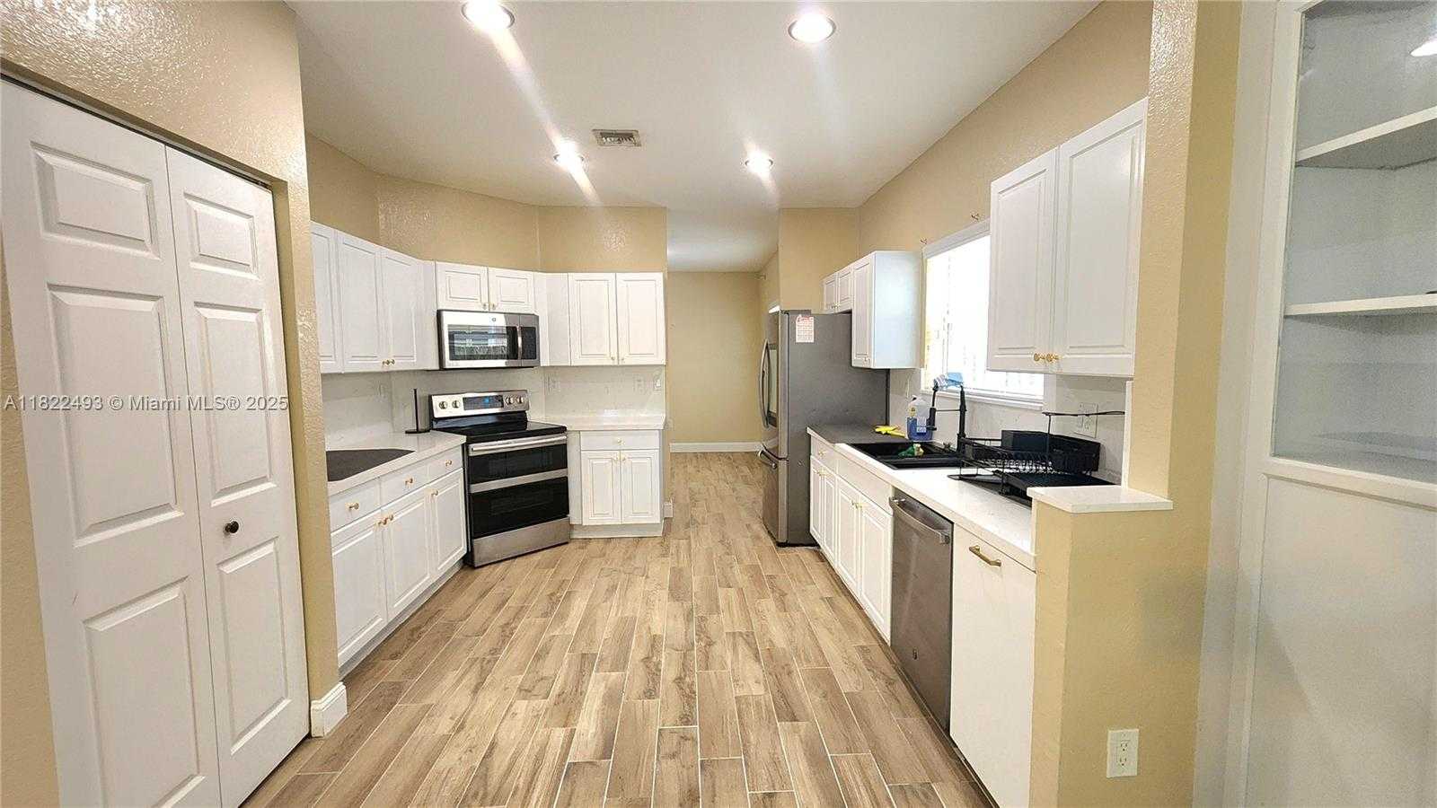 Small Image of 343 NORTH EAST 36TH TERRACE, Homestead Number 24