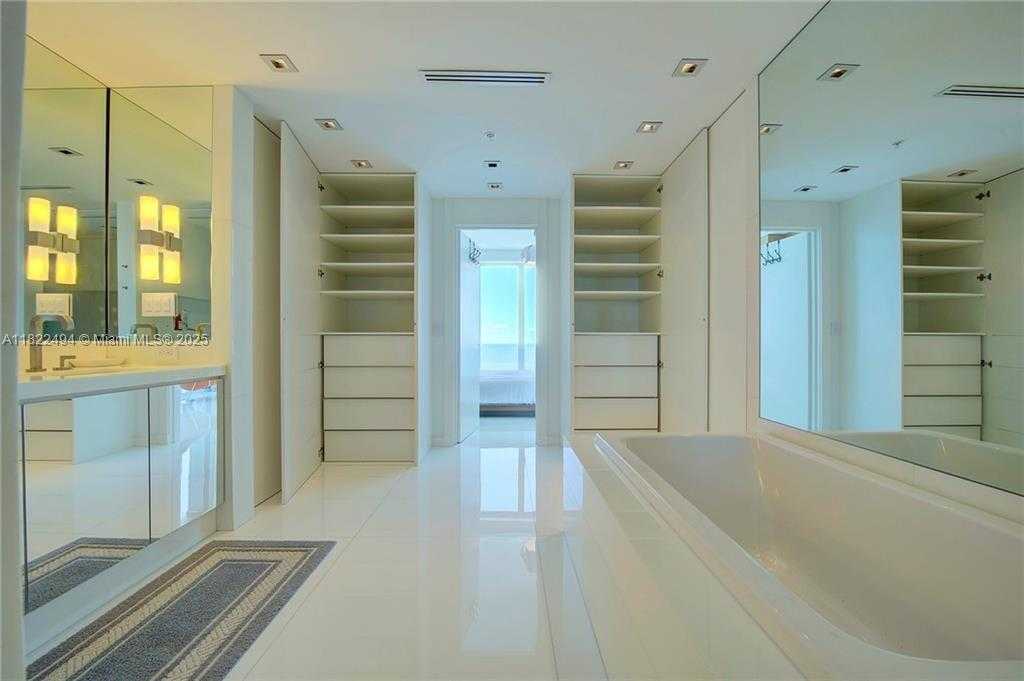 Small Image of 6899 COLLINS AVE #2208, Miami Beach Number 68
