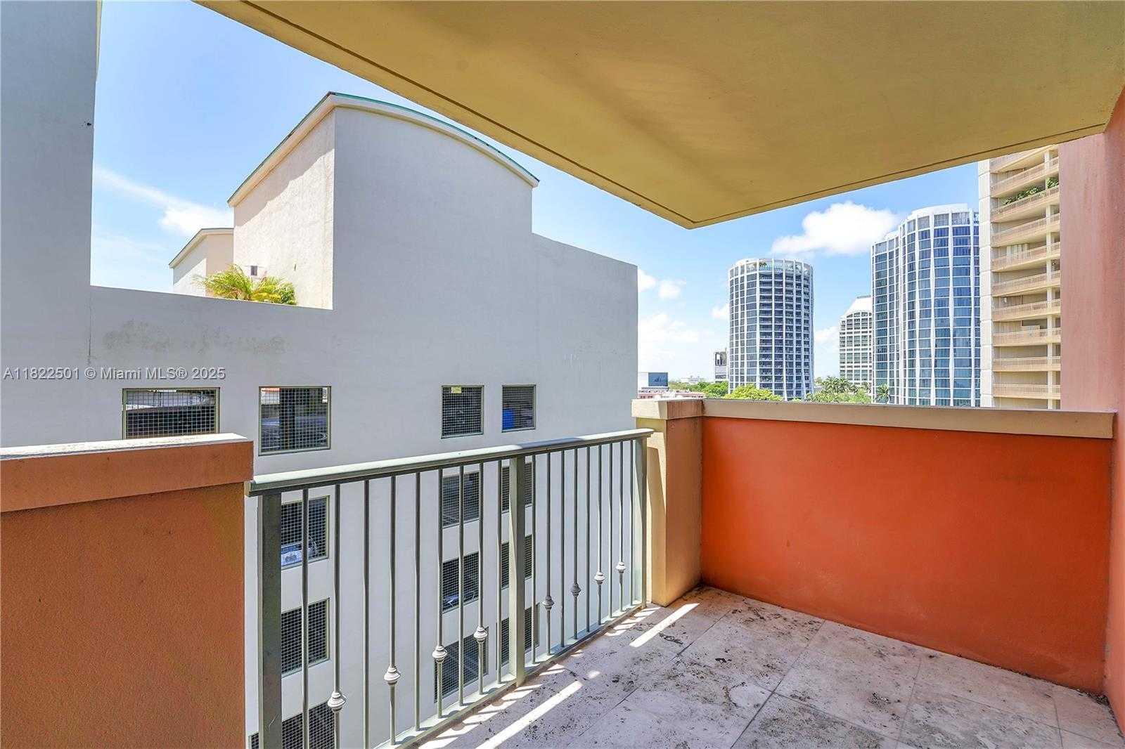 Small Image of 2951 SOUTH BAYSHORE DR #1017, Miami Number 16