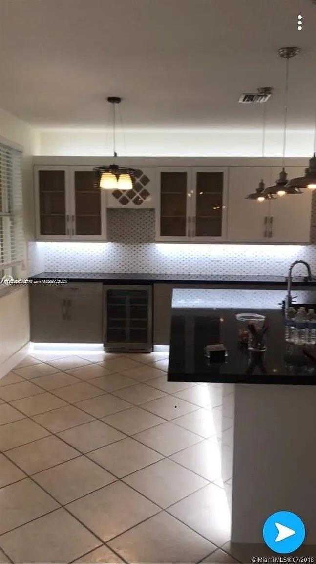 Small Image of 1538 TAMARIND CT, Weston Number 10